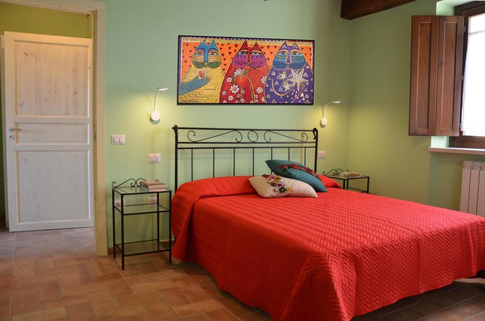 Agriturismo Sant'Angelo Holiday Farm Gualdo Cattaneo Bagian luar foto