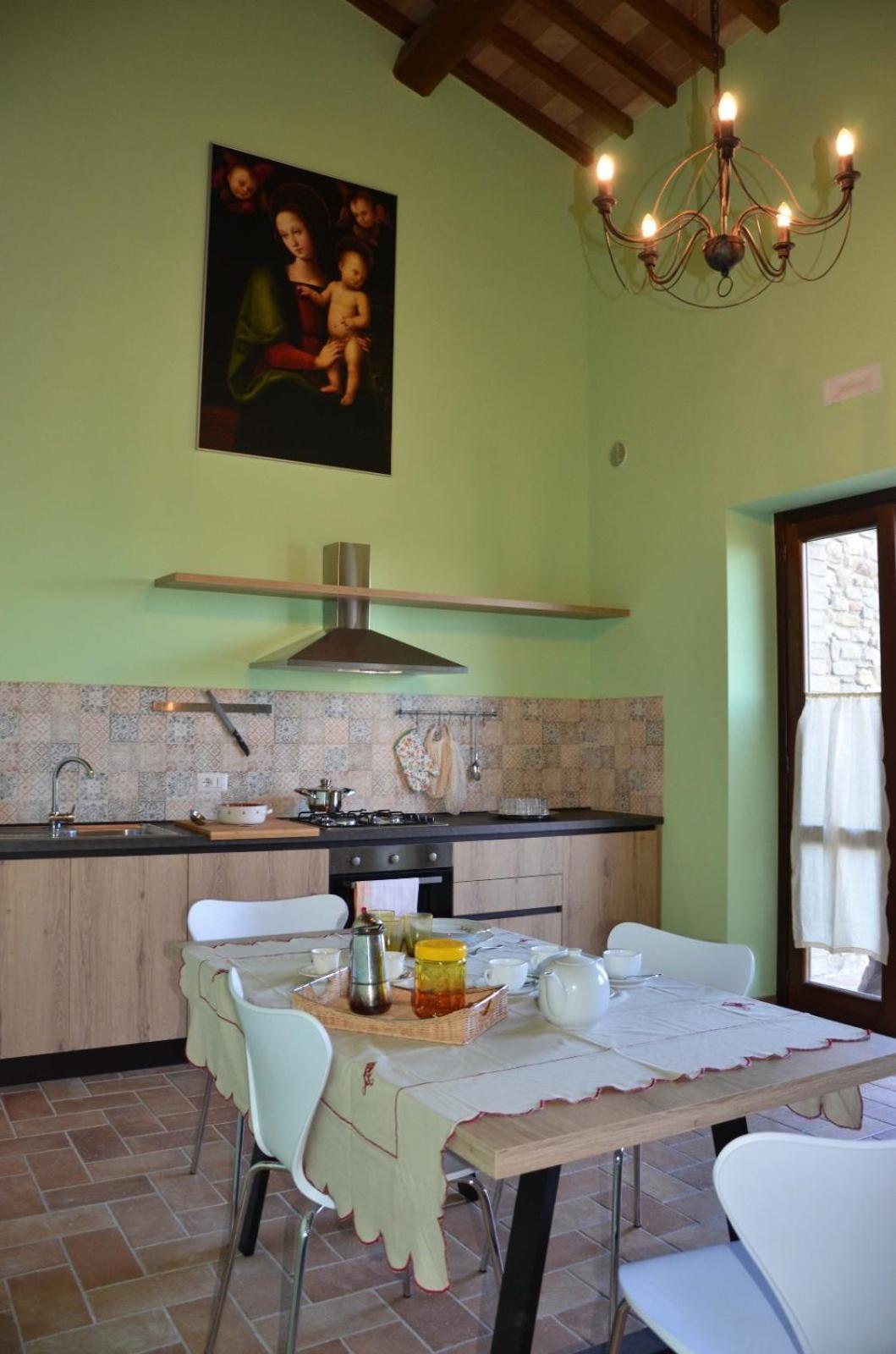 Agriturismo Sant'Angelo Holiday Farm Gualdo Cattaneo Bagian luar foto