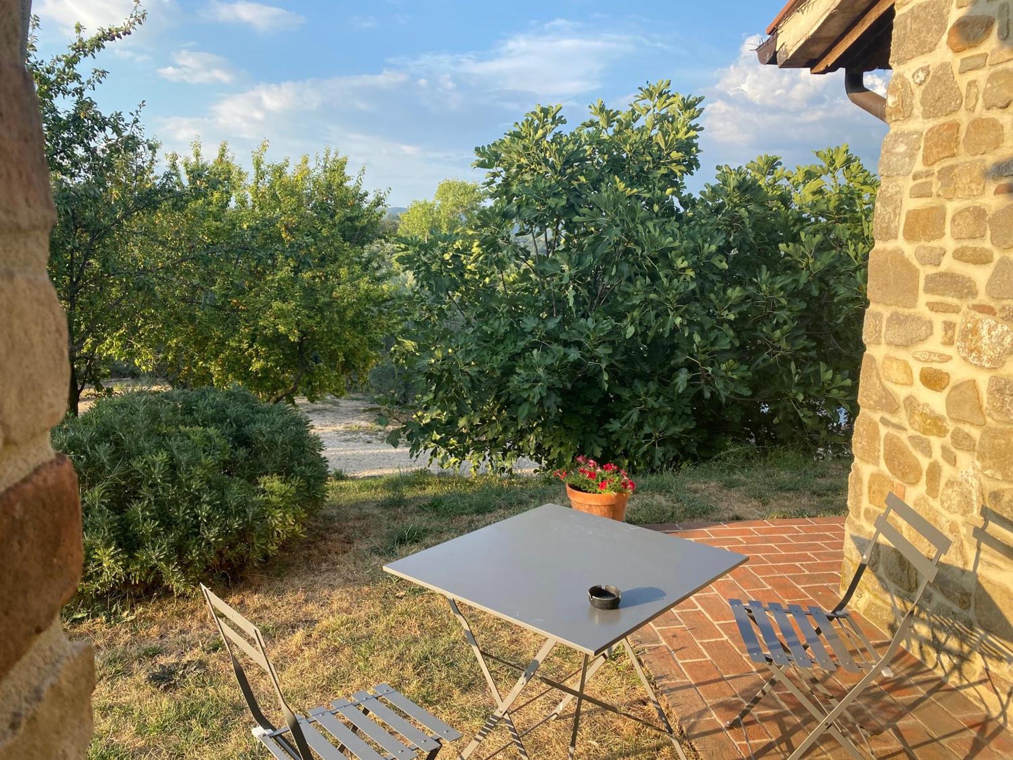 Agriturismo Sant'Angelo Holiday Farm Gualdo Cattaneo Bagian luar foto